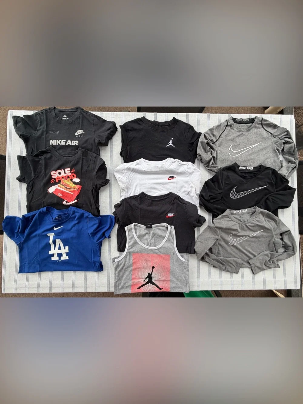13 pc lot of med NIKE boys